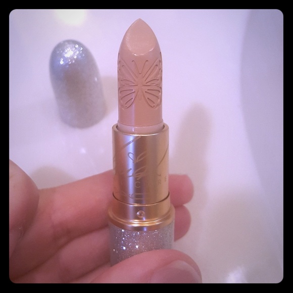 MAC Cosmetics Other - MAC Bit of Bubble